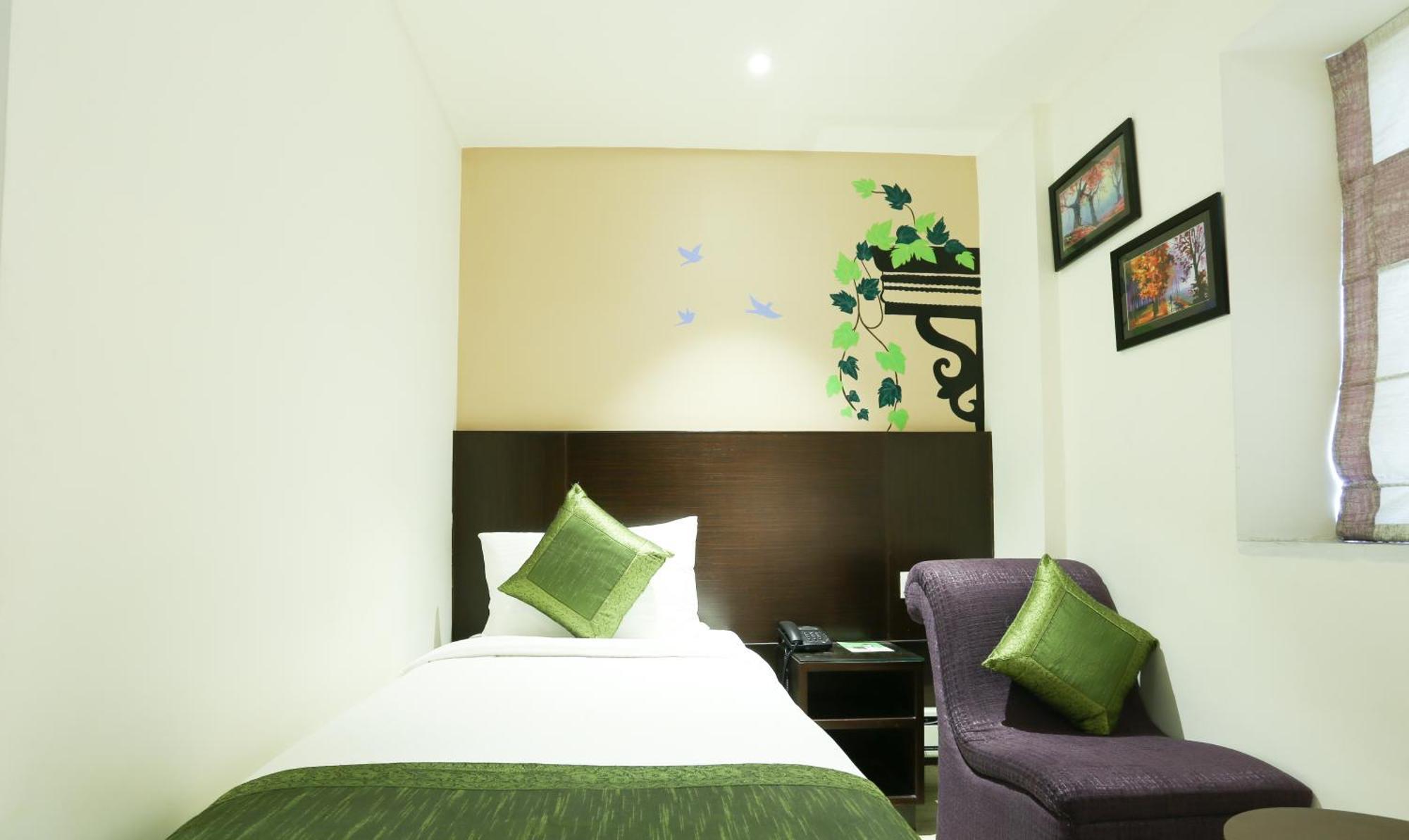 Treebo C Plaza Hotel Vijayawāda Exterior foto