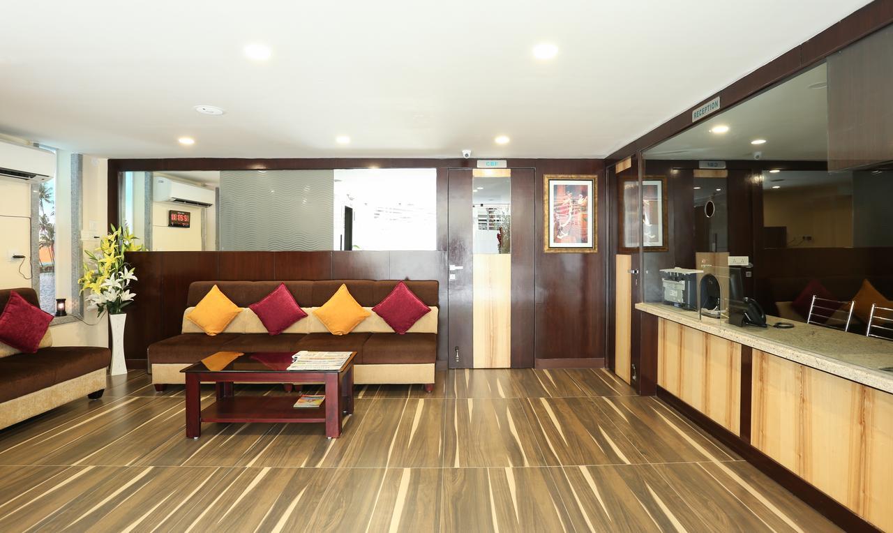 Treebo C Plaza Hotel Vijayawāda Exterior foto