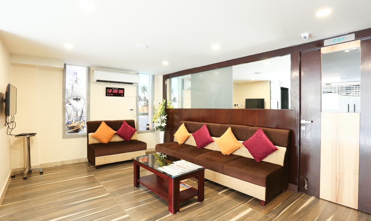 Treebo C Plaza Hotel Vijayawāda Exterior foto