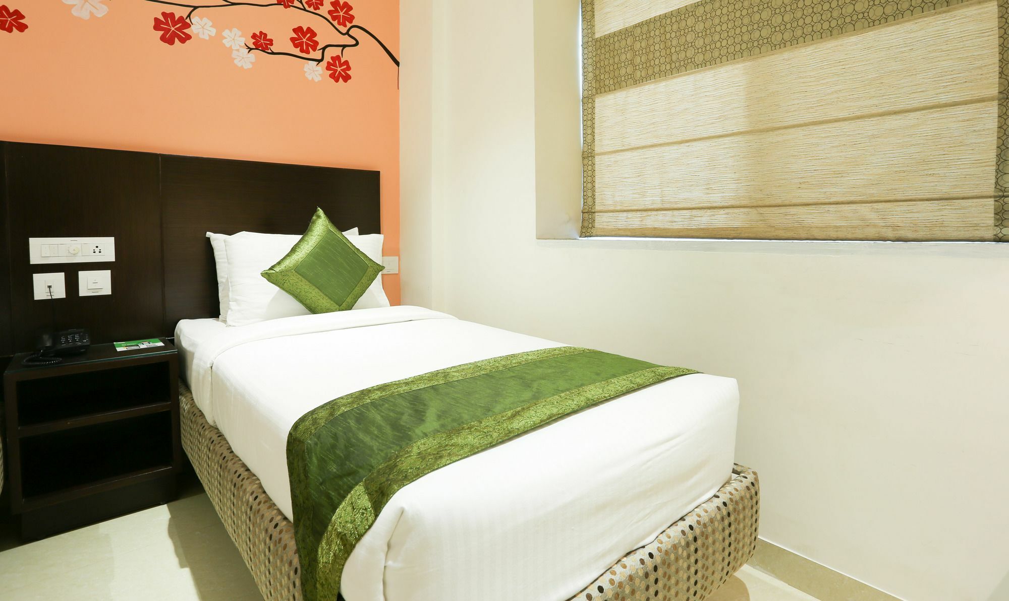 Treebo C Plaza Hotel Vijayawāda Exterior foto